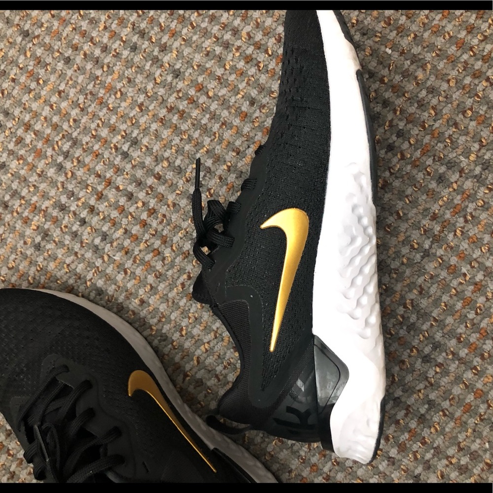 Nike odyssey react